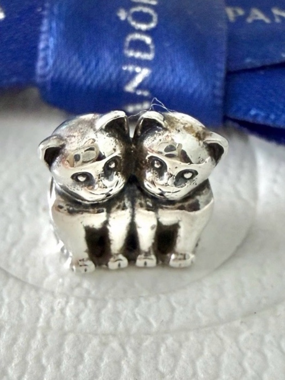 🐈‍⬛❤️🐈‍⬛RARE Authentic Pandora Perfect Kittens Charm – Sterling Silver Cat Charm